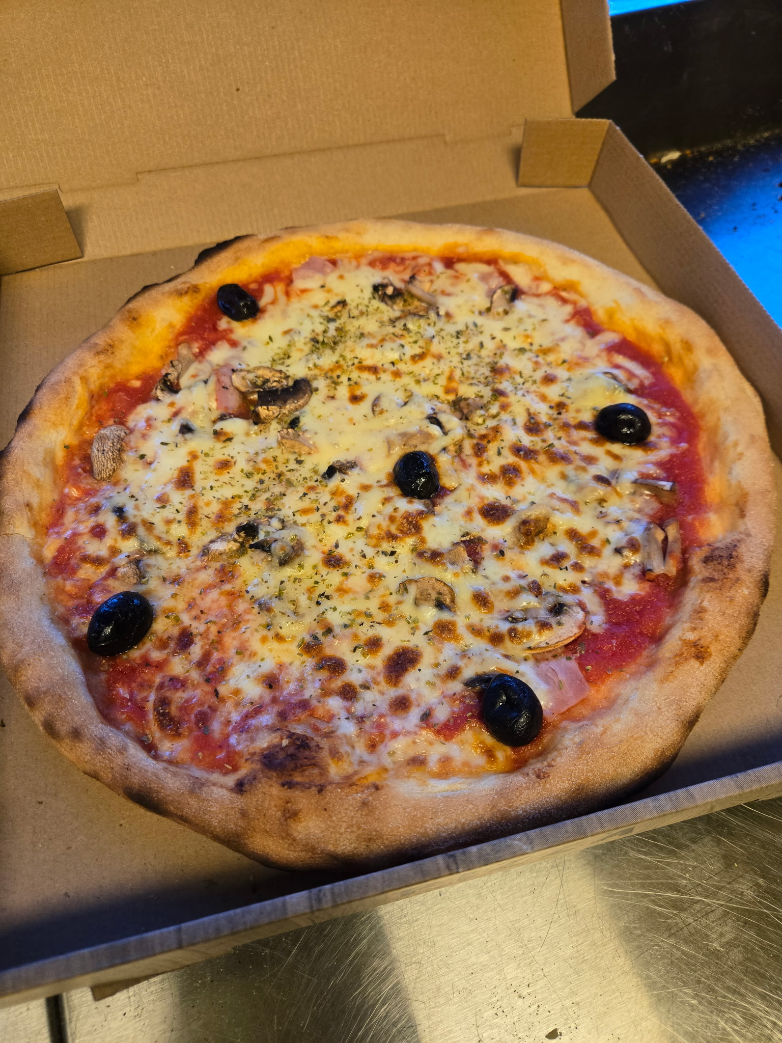 Pizza La Familia